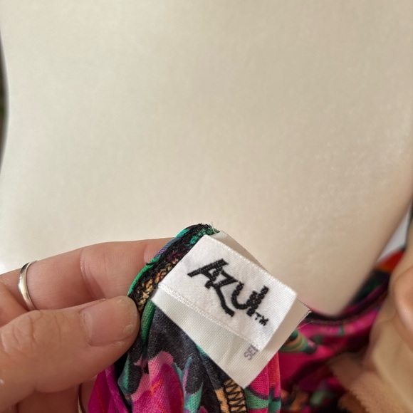 Floral Sleeveless VTG Swimsuit - Picture 5 of 7